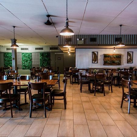 Potshot Hotel Resort Exmouth Ngoại thất bức ảnh